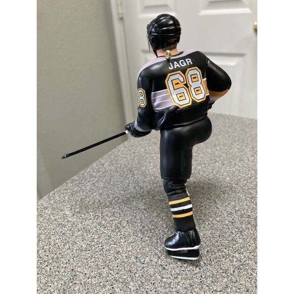 Hockey  2001 Hallmark Keepsake Ornament JAROMIR JAGR Pittsburgh Penguins Hockey - Picture 11 of 16
